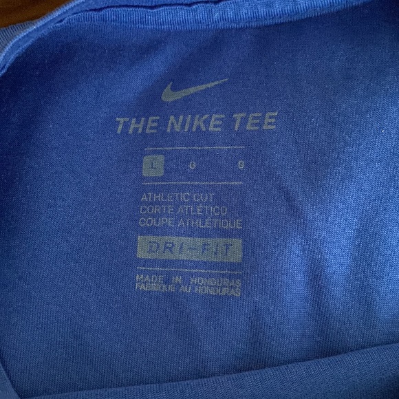 University of Florida Nike Shirt “The Swamp” - Picture 3 of 3